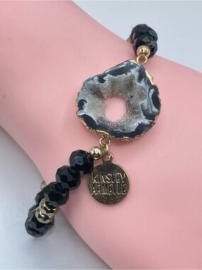 Kinsley Armelle Druzy Geode Beaded Stretch Bracelet Black Gold